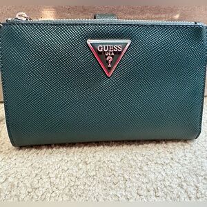 Guess Wristlet